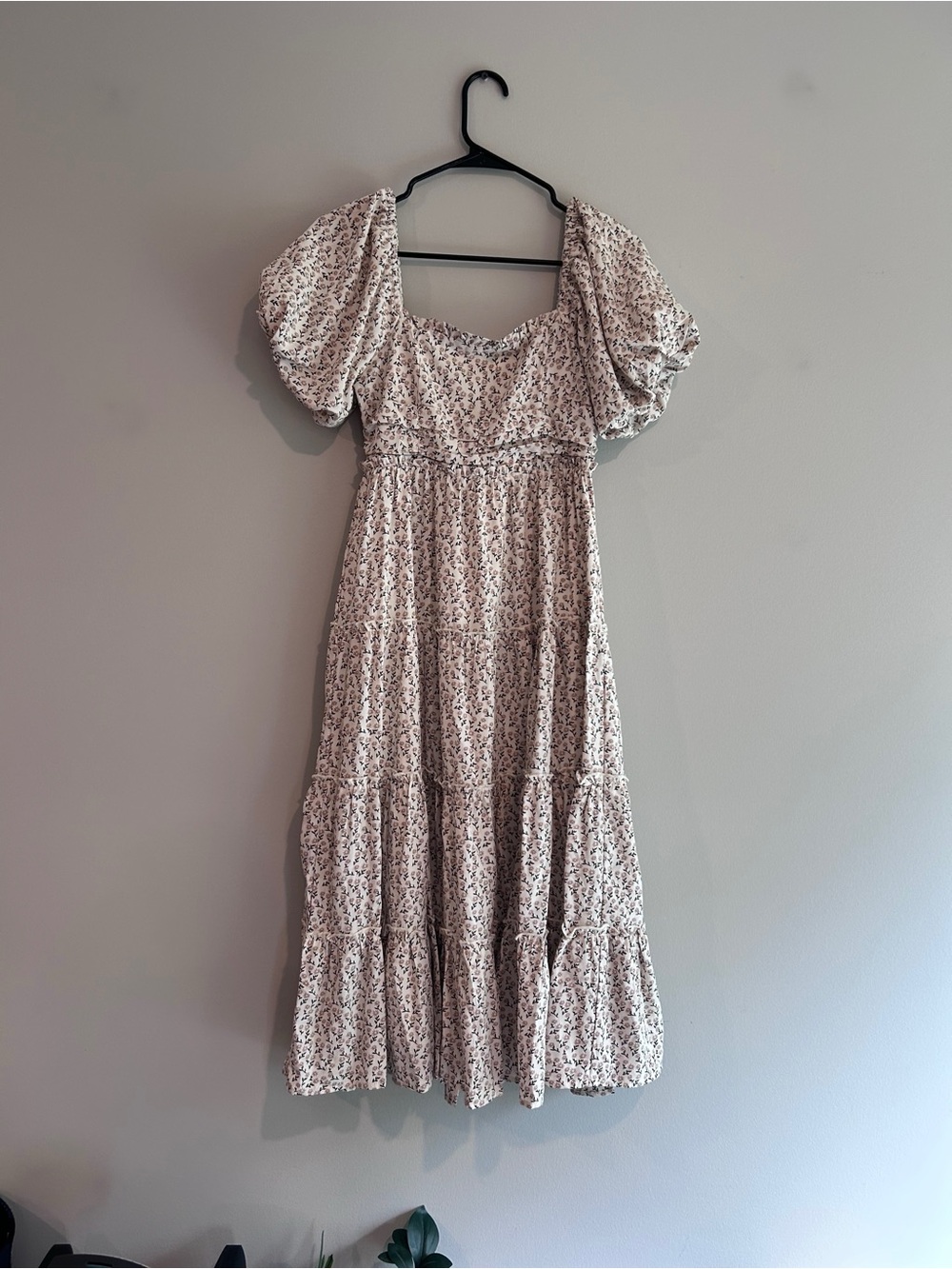 Altar'd State Cream Floral Puff-Sleeve Midi Dress